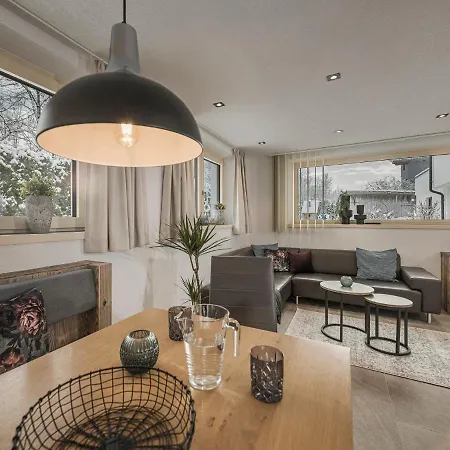 Christoph Apartment *