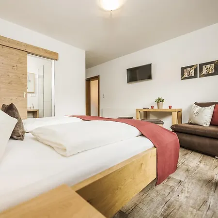 Christoph Appartement Ried im Zillertal